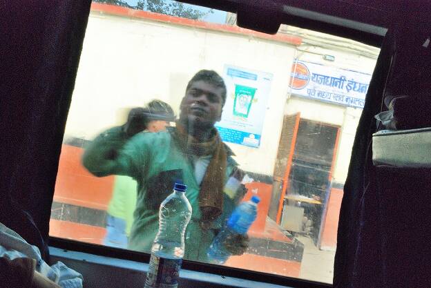 Inde - Laveur de vitre
